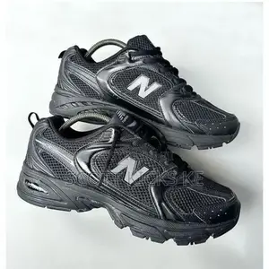 New Balance 530 Tripple Black