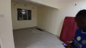 1bdrm Apartment in Thompson, Maziwa for rent