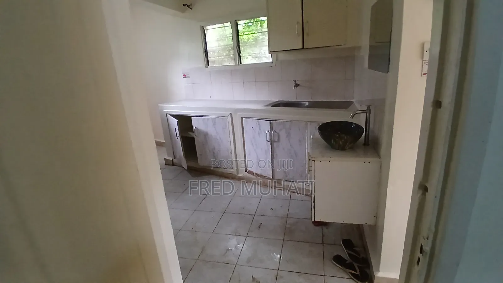 1bdrm Apartment in Thompson, Maziwa for rent