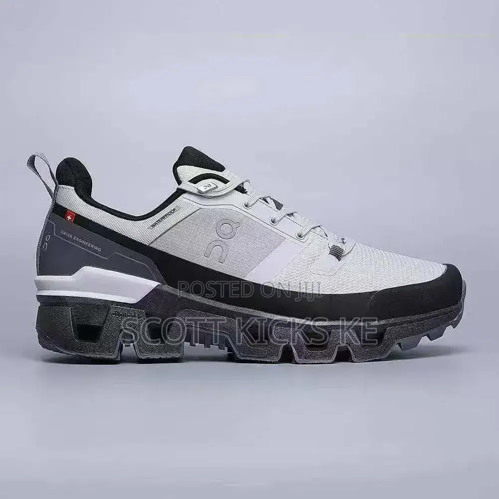 Qc(On Cloud) Low Waterproof