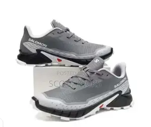 Salomon Men Sneakers