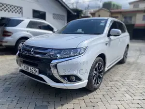 Mitsubishi Outlander 2016 Pearl