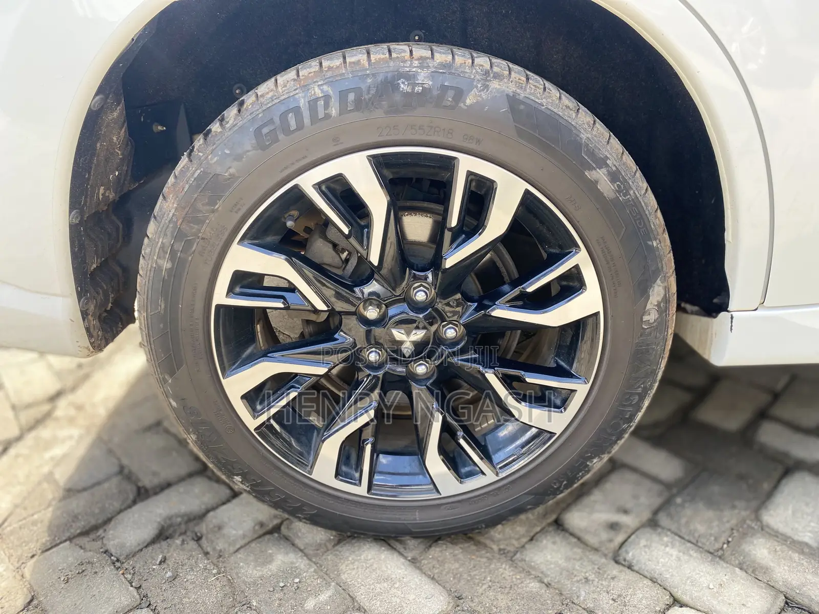 Mitsubishi Outlander 2016 Pearl