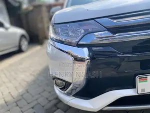 Mitsubishi Outlander 2016 Pearl