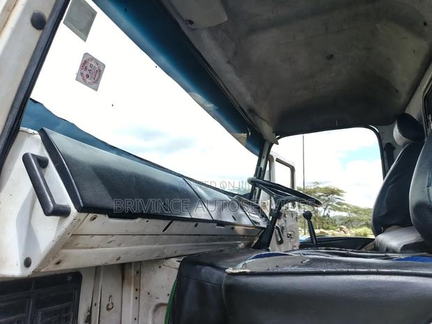 Tata Tipper - thumbnail 6
