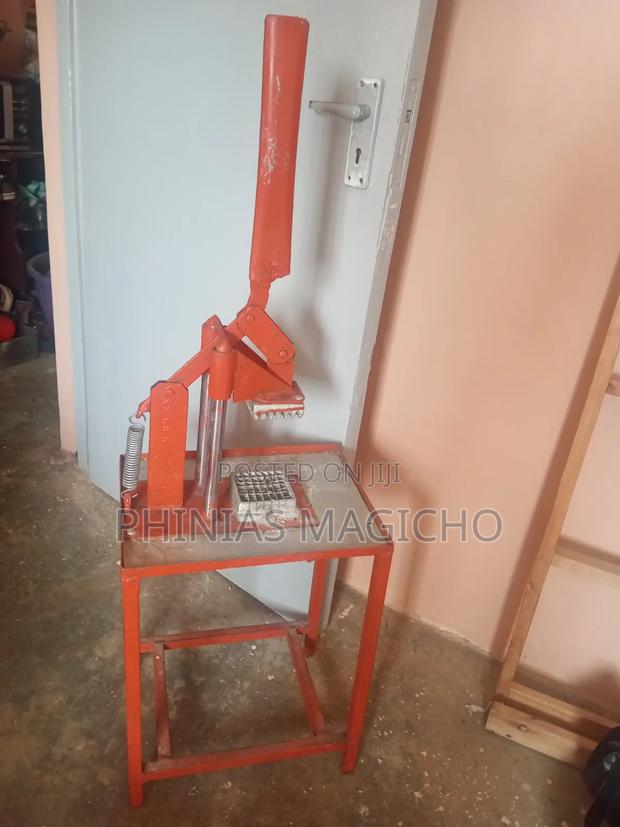 Chips Cutter