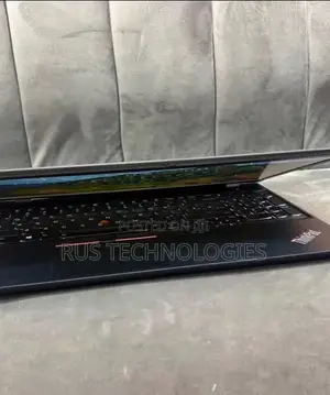 Laptop Lenovo ThinkPad P15s 16GB Intel Core i7 SSD 512GB