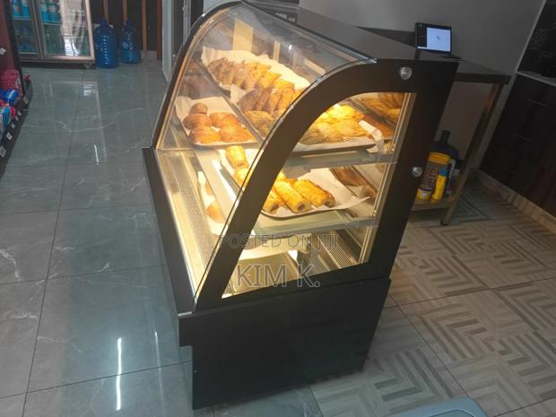 Cake Display - thumbnail 2