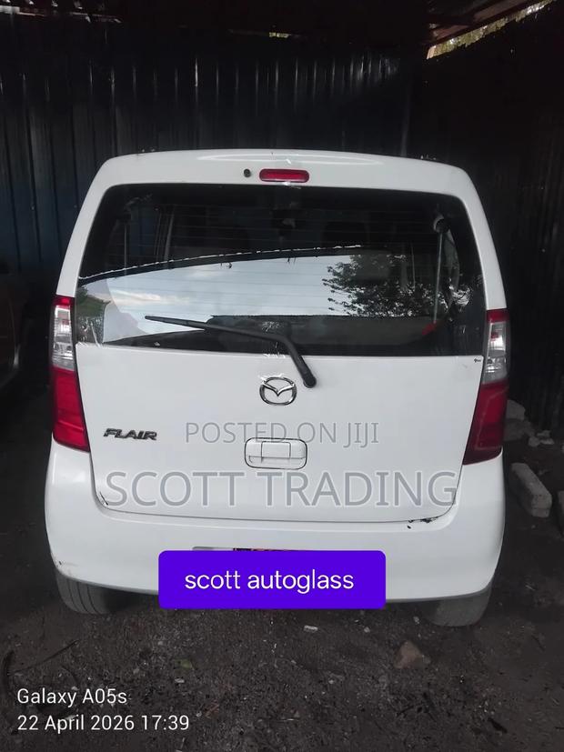 Mazda Flair Rear Windscreen - thumbnail 2
