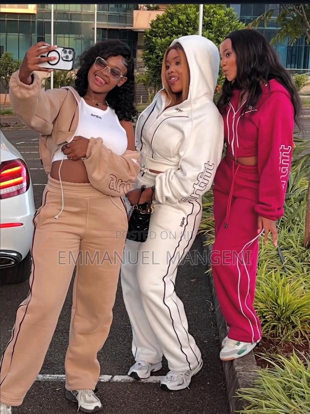 Ladies Wear - thumbnail 4