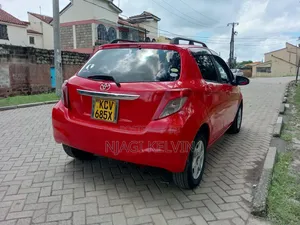 Toyota Vitz 2012 Red