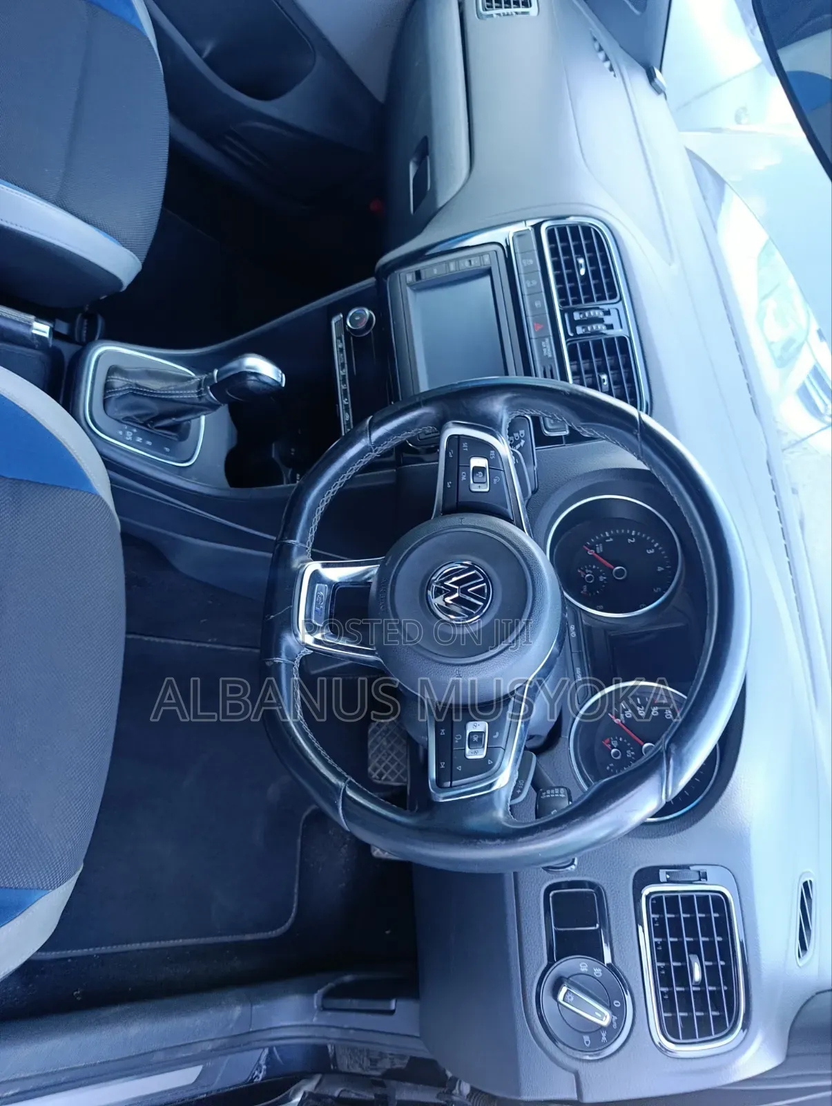 Volkswagen Polo 2015 Black