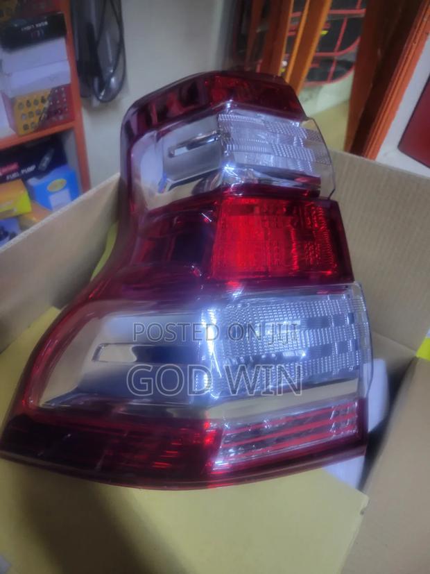 Land Cruiser, Prado Tail Lamp/Back Light - thumbnail 2