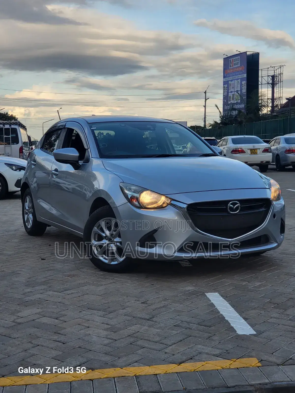 Mazda Demio 2017 Silver