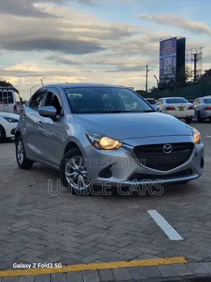 Mazda Demio 2017 Silver