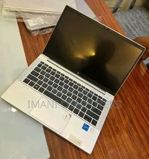Laptop HP EliteBook 830 G8 16GB Intel Core i7 SSD 512GB