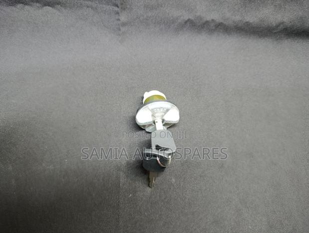 Fuel Cap for Toyota Land Cruiser/ Hilux - thumbnail 2