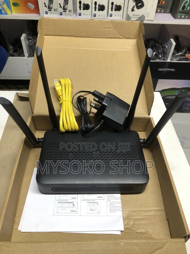 4 Antenna R712f Router - main view