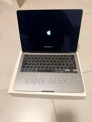Laptop Apple MacBook Air 2024 M3 13-inch 8GB Apple M3 SSD 256GB