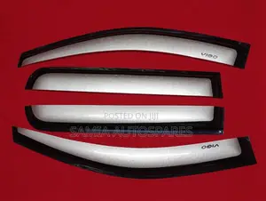 Windbreakers Dotted With Logo for Toyota Hilux - Vigo 2005