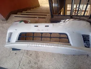 Serena C26 Front Bumper on Stock