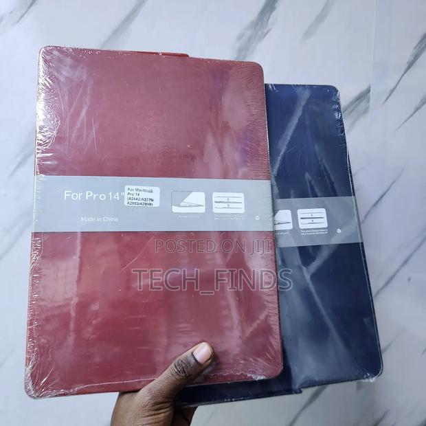 Macbook Pro 14" A2442, A2779, A2992, A2918 Hardshell Case - thumbnail 3