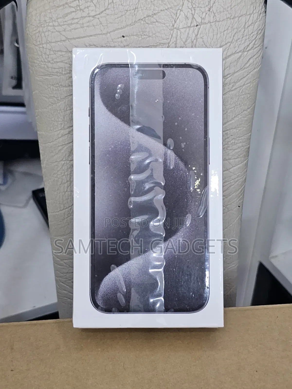New Apple iPhone 15 Pro Max 256 GB Black