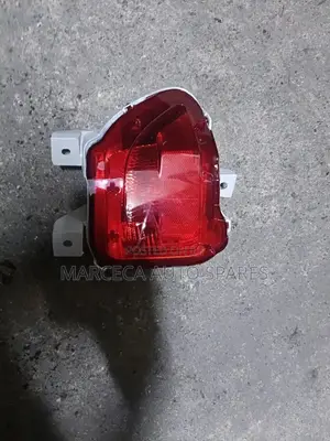 Bumper Light Toyota Rav 4 Ac 36