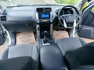 Toyota Land Cruiser Prado 4.0 Petrol TX 2013 White