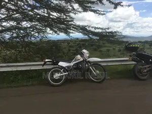 Yamaha DT175 2023 White