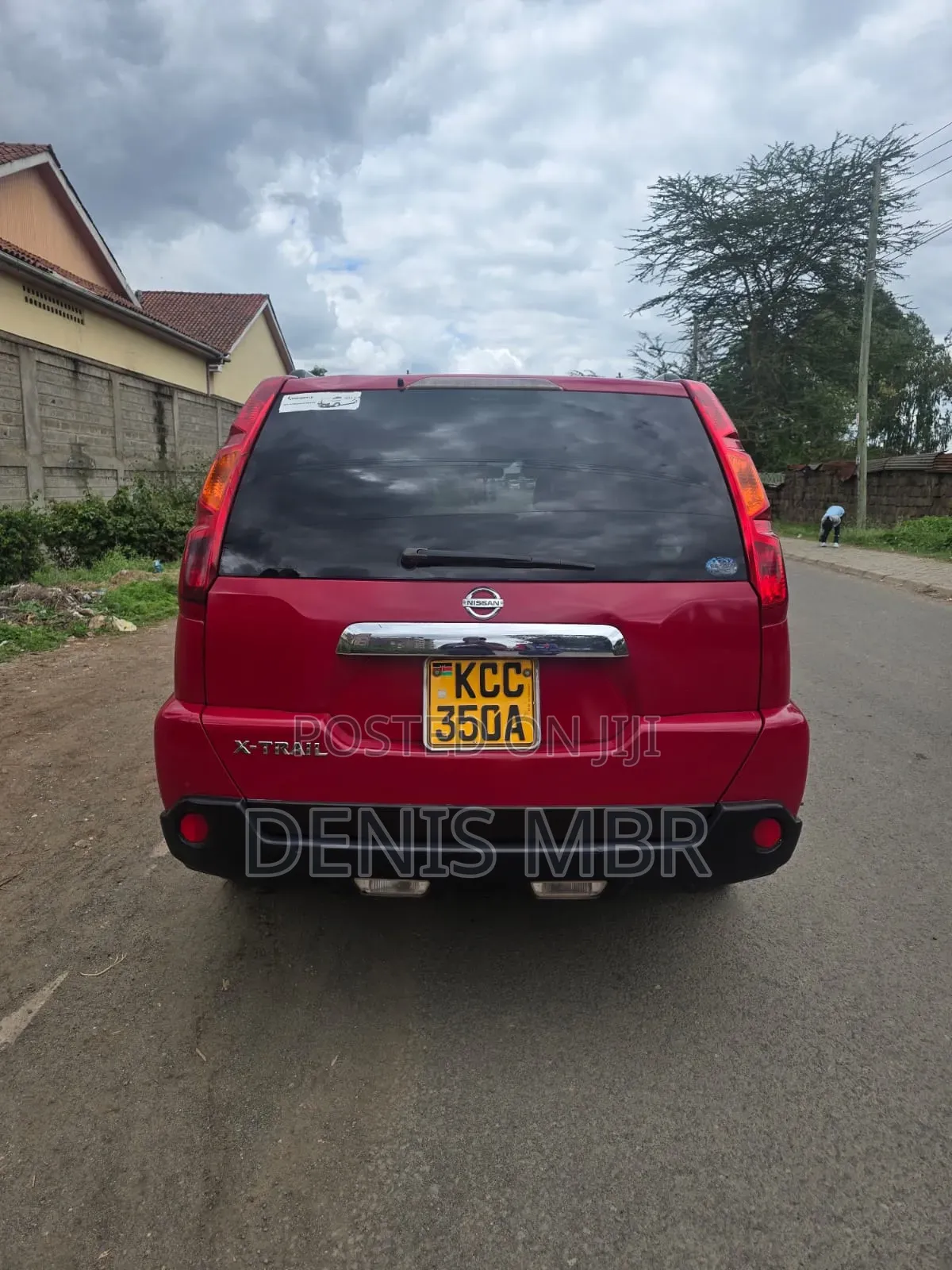 Nissan X-Trail 2011 Red