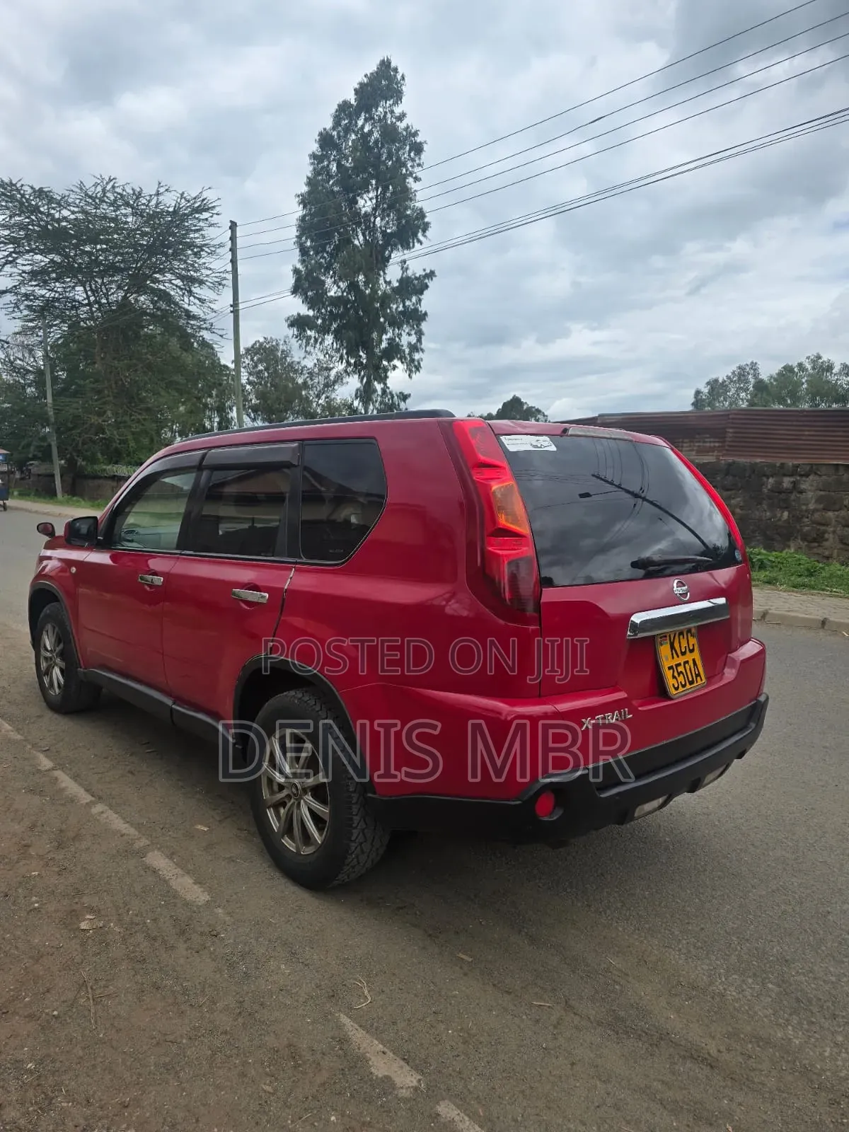 Nissan X-Trail 2011 Red