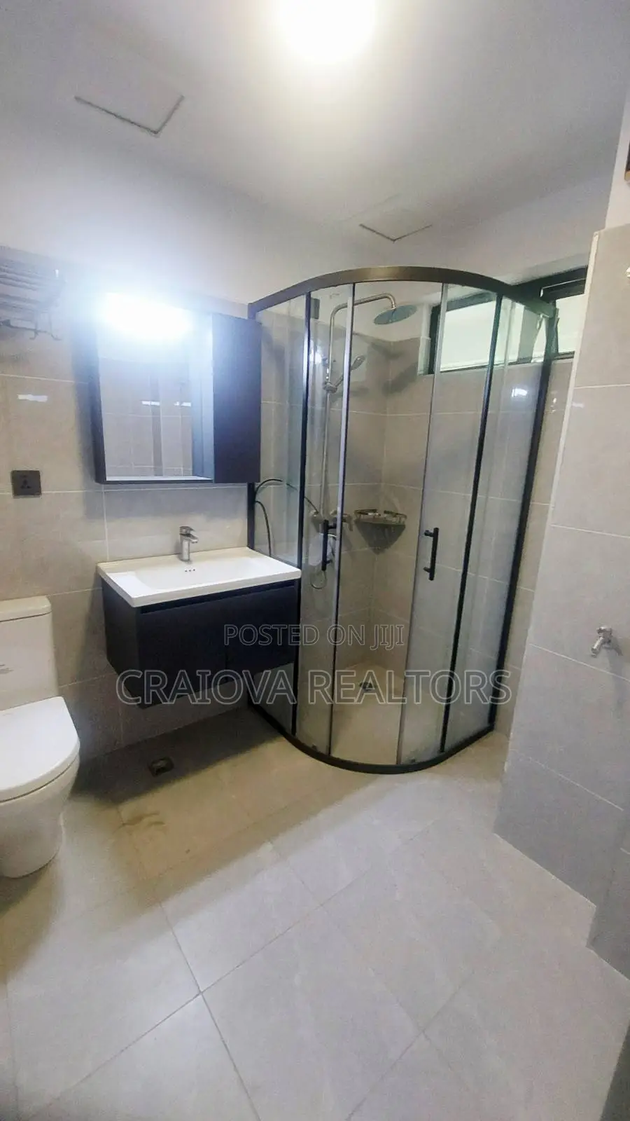 Studio Apartment in Valley Arcade for sale