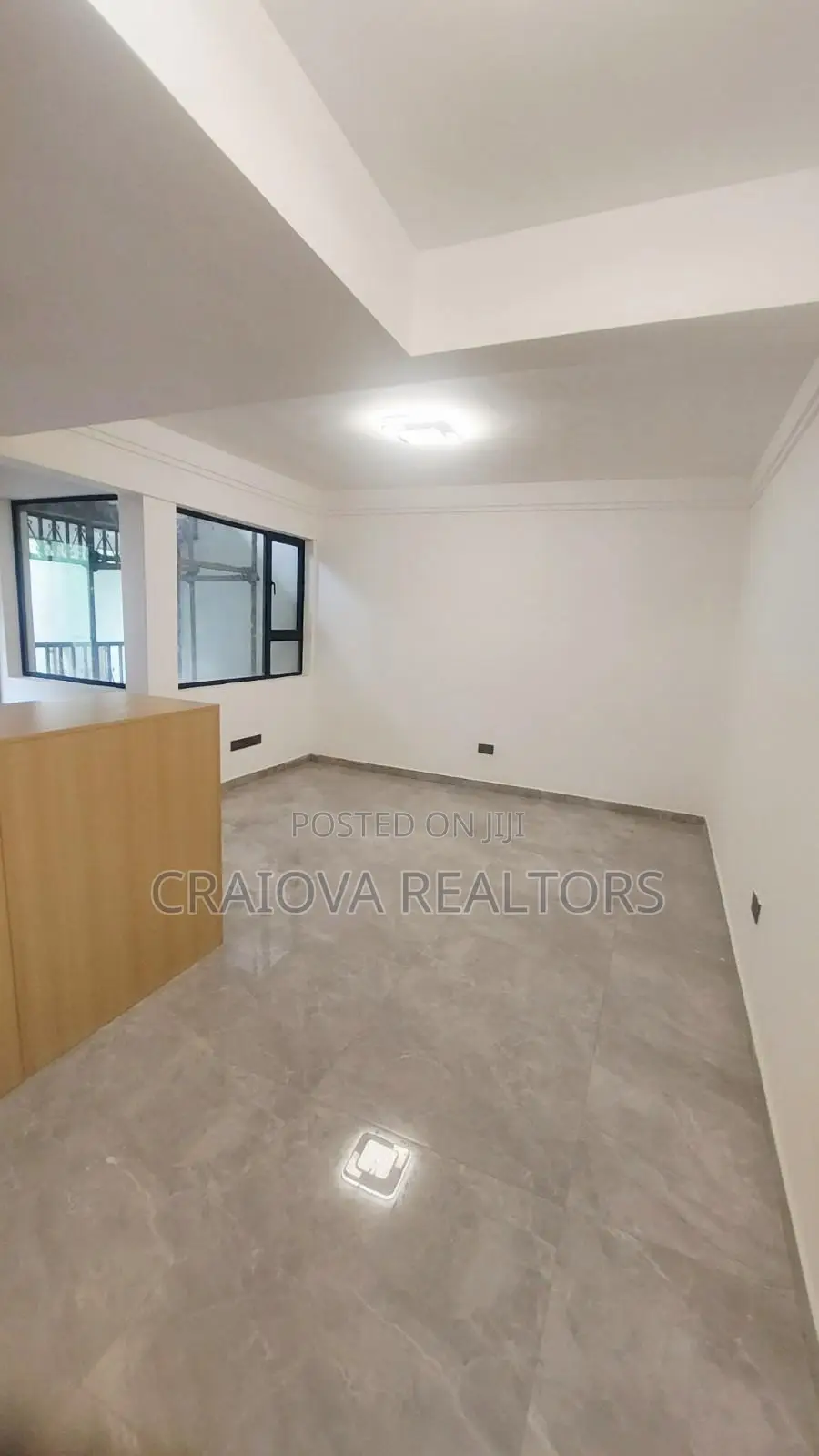 Studio Apartment in Valley Arcade for sale
