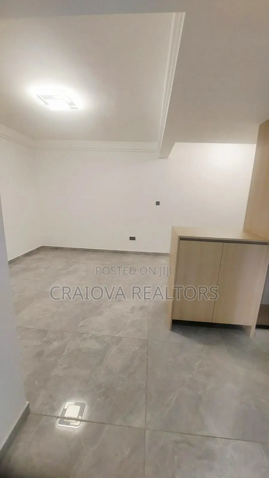 Studio Apartment in Valley Arcade for sale