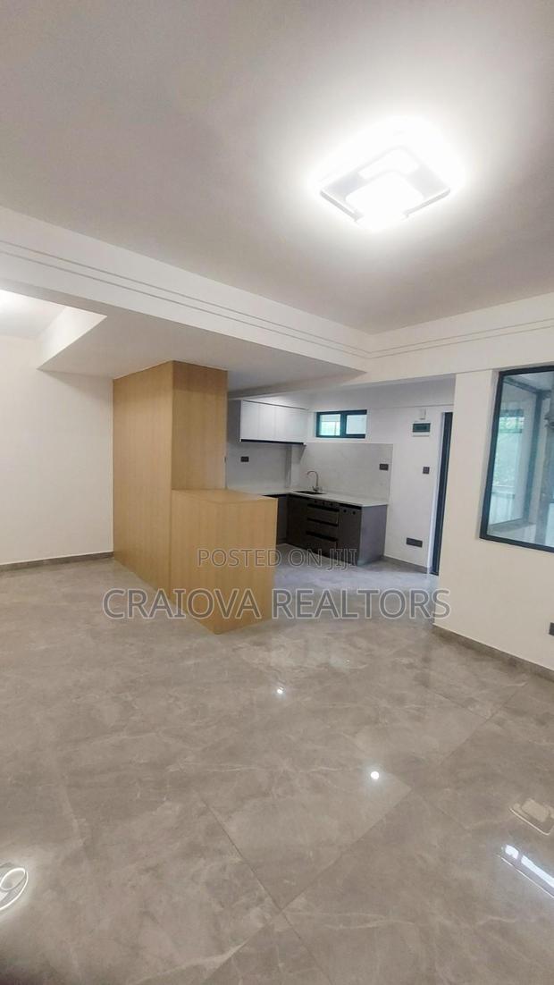 Studio Apartment in Valley Arcade for sale