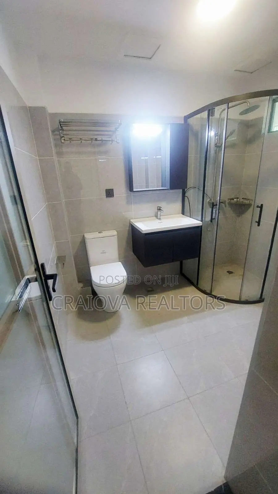 Studio Apartment in Valley Arcade for sale