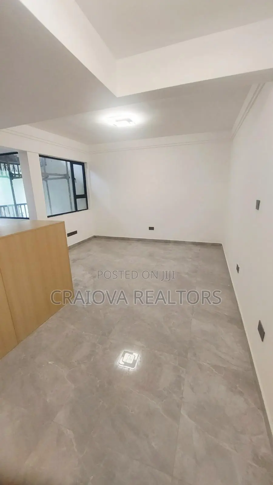 Studio Apartment in Valley Arcade for sale