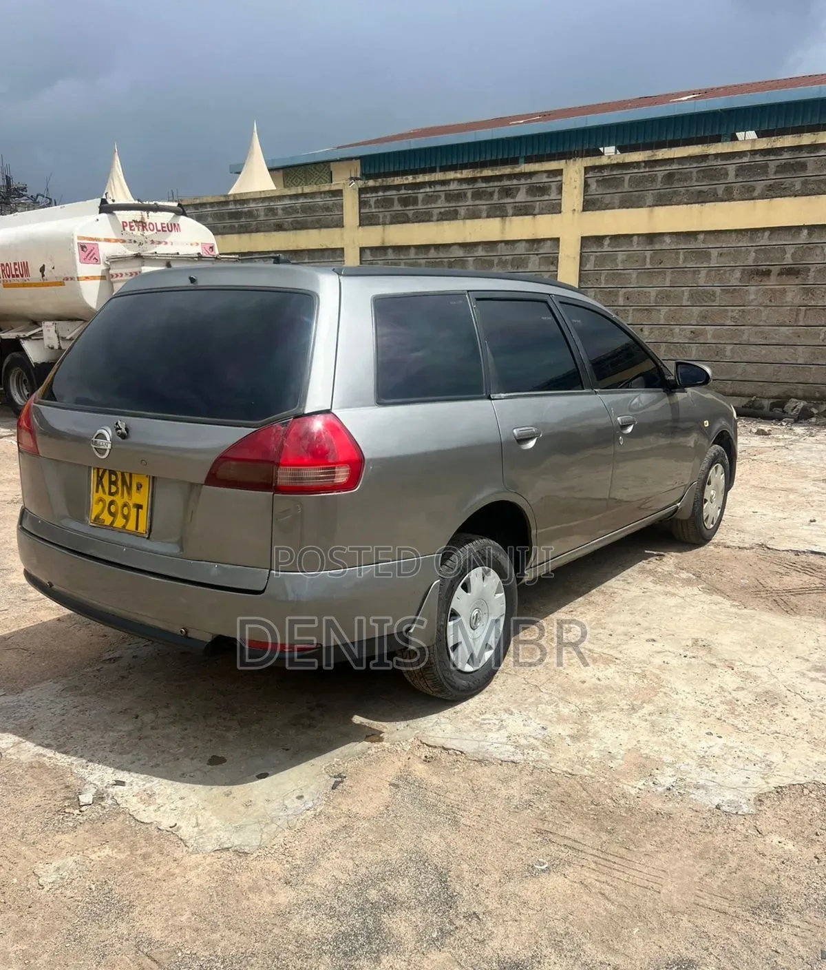 Nissan Wingroad 2006 Gray