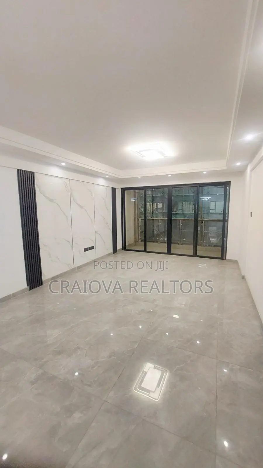 Studio Apartment in Valley Arcade for sale