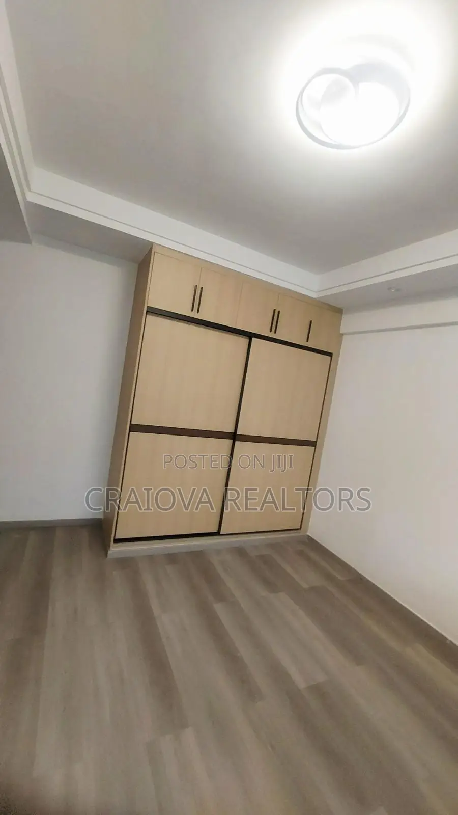 Studio Apartment in Valley Arcade for sale