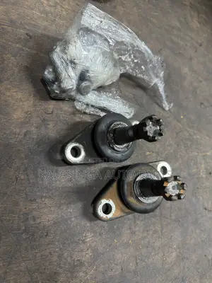 Hiace 7l 4wd Balljoints