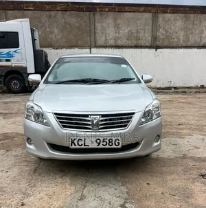 Toyota Premio 2011 Silver