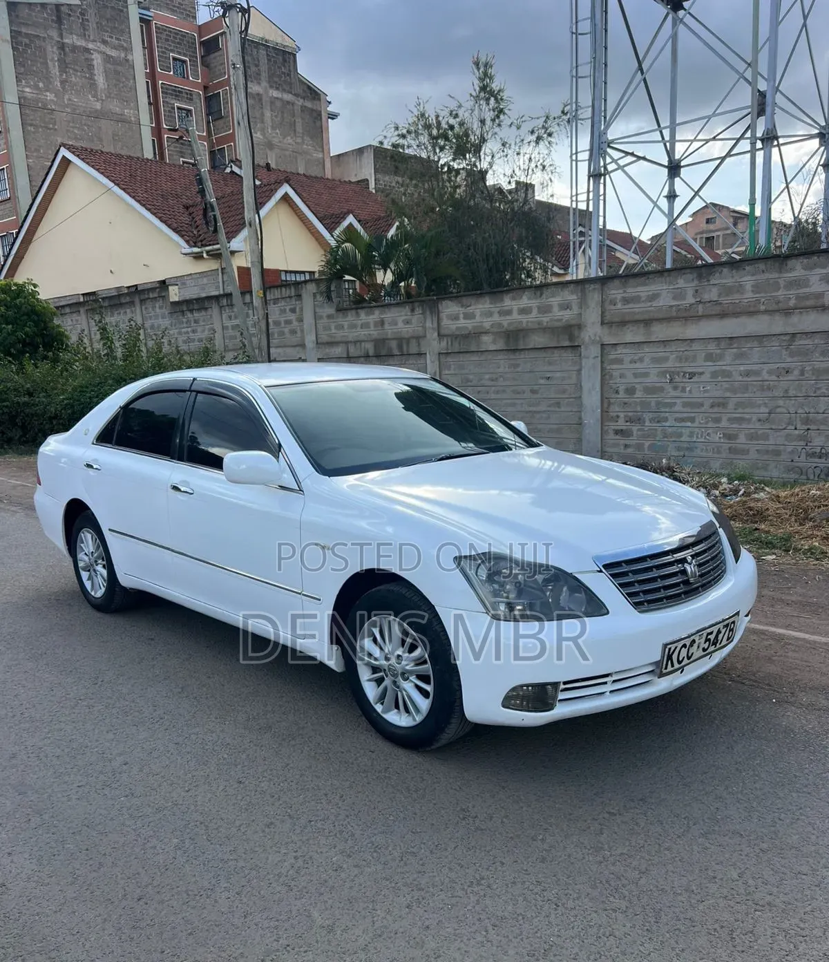 Toyota Crown 2010 White