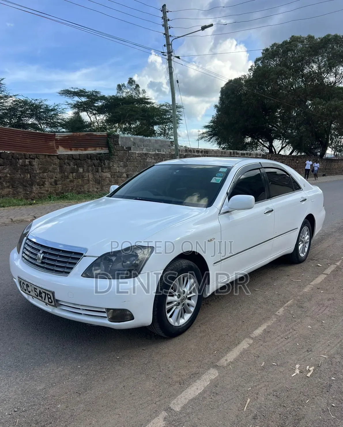 Toyota Crown 2010 White