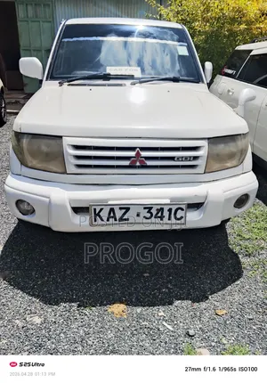 Mitsubishi Pajero Sport 2002 White