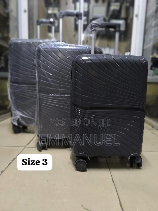 Unbreakable Rubber Suitcase - thumbnail 5