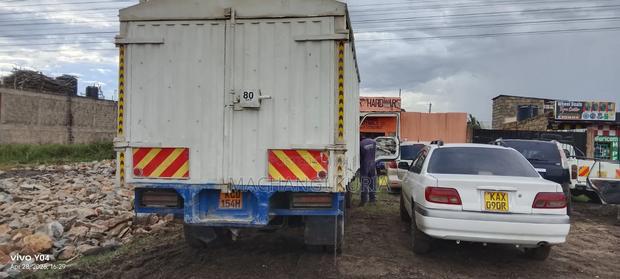 Lorry Isuzu NPR 2015 White - thumbnail 5