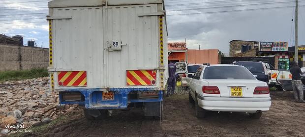 Lorry Isuzu NPR 2015 White - thumbnail 6