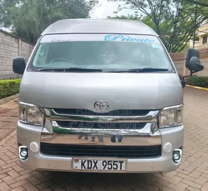 Toyota HiAce 2018 Silver